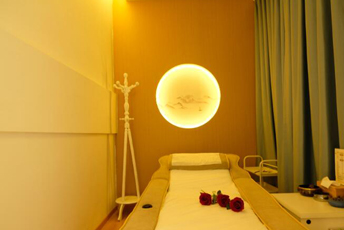 北京西城区日式指压的寂静美学：在按压中听见雪落的声音